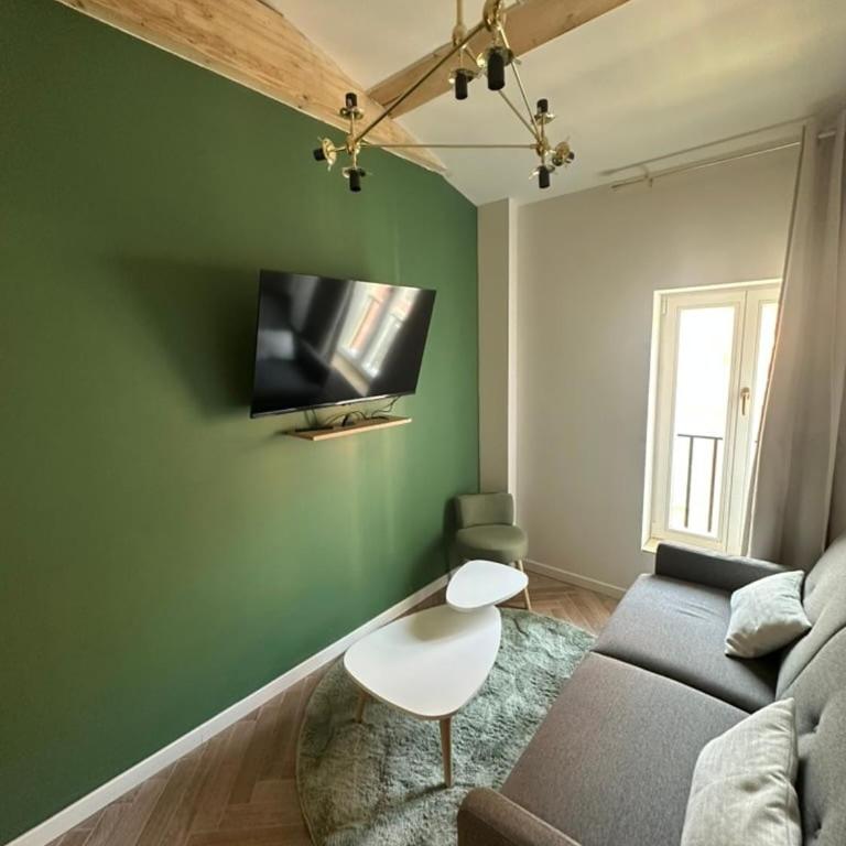 Massena 46 T3 Nice centre à 5 min des plages - Appartement 2 Chambres - 13