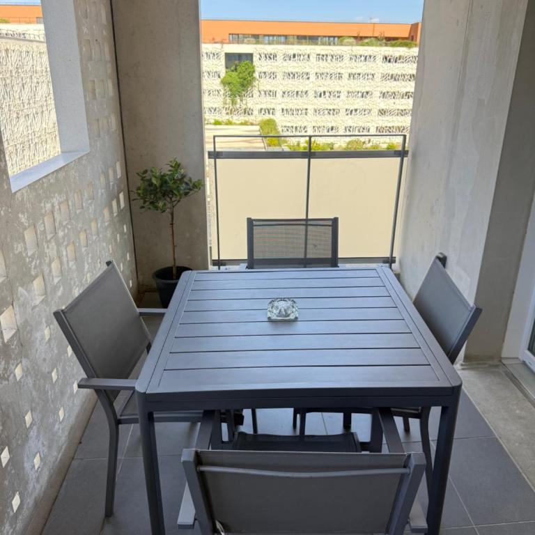 Apparemment lumineux (3 lits, 2 chambres, 1 salon) 2ème Arrondissement - Two-Bedroom Apartment - 2