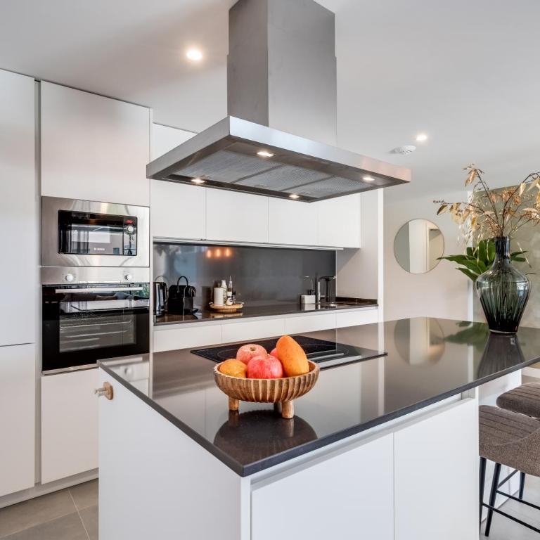 Luxury 3BR Apartment with Private Terrace - Three-Bedroom Apartment - 19