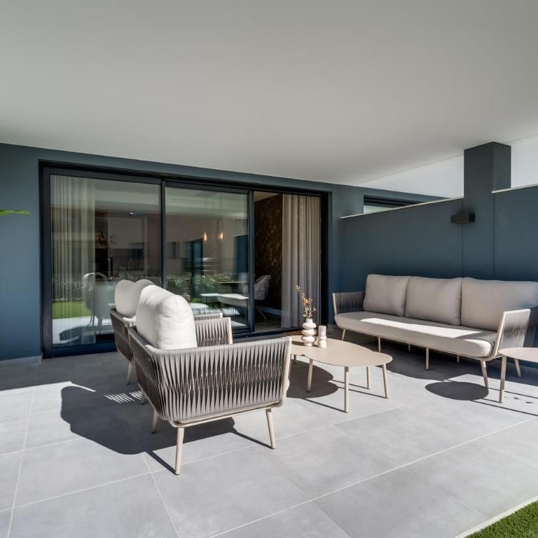Luxury 3BR Apartment with Private Terrace - Three-Bedroom Apartment - 17