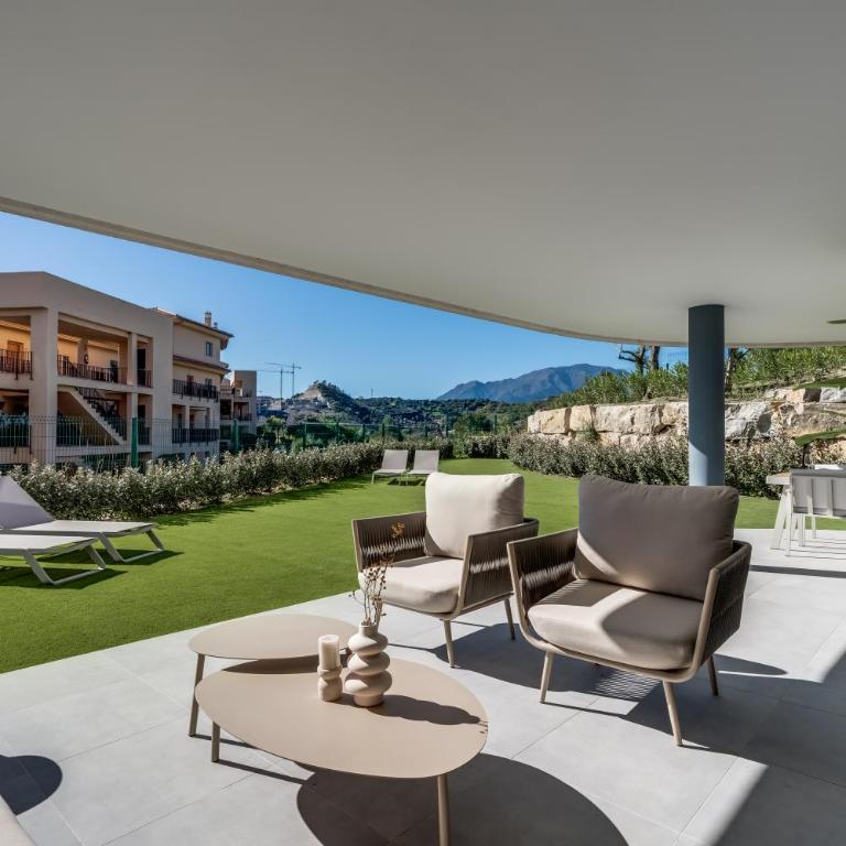 Luxury 3BR Apartment with Private Terrace - Three-Bedroom Apartment - 30
