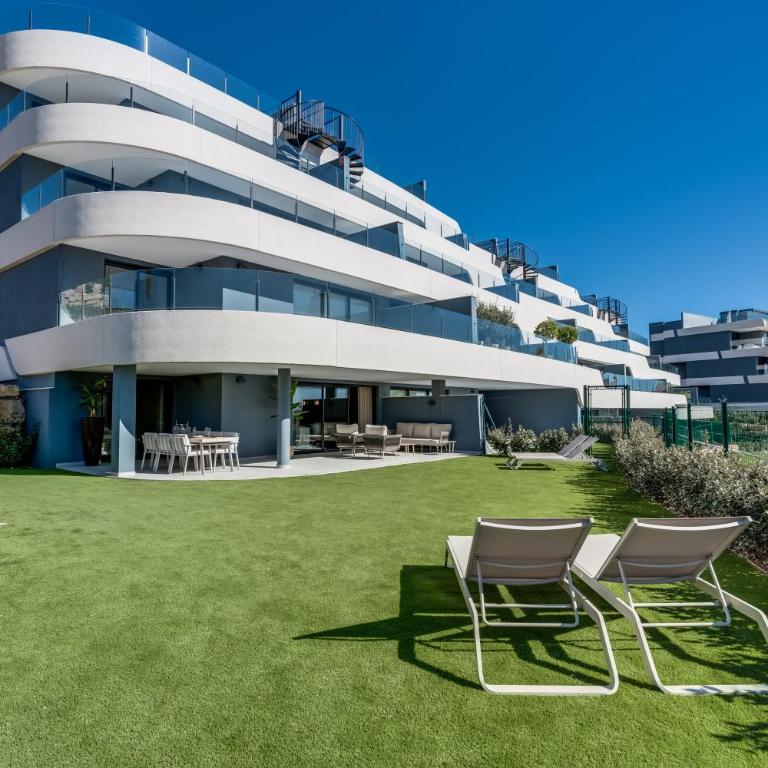 Luxury 3BR Apartment with Private Terrace - Three-Bedroom Apartment - 1