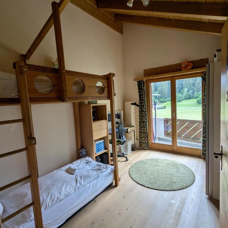 Family home in Laax with stunning views - Ferienhaus - 24