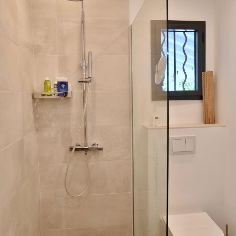 Maison vue mer Cavalière plage à 5 min à pied - Villa - 17
