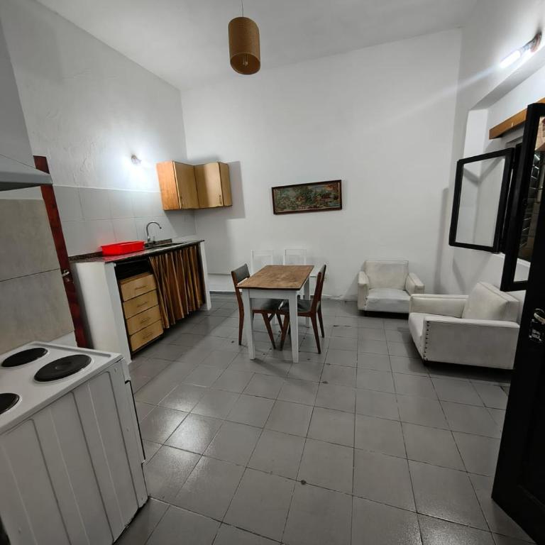  - Room #1714529401 - 3