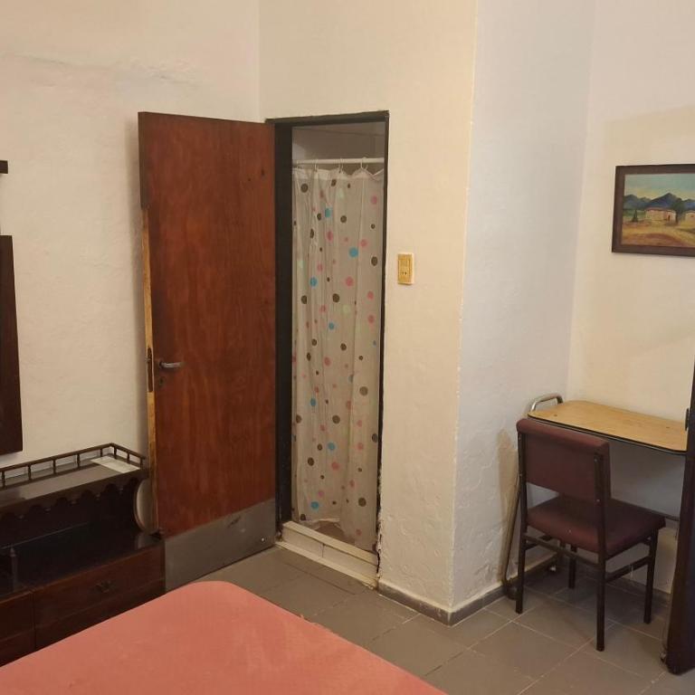  - Room #1714529401 - 6