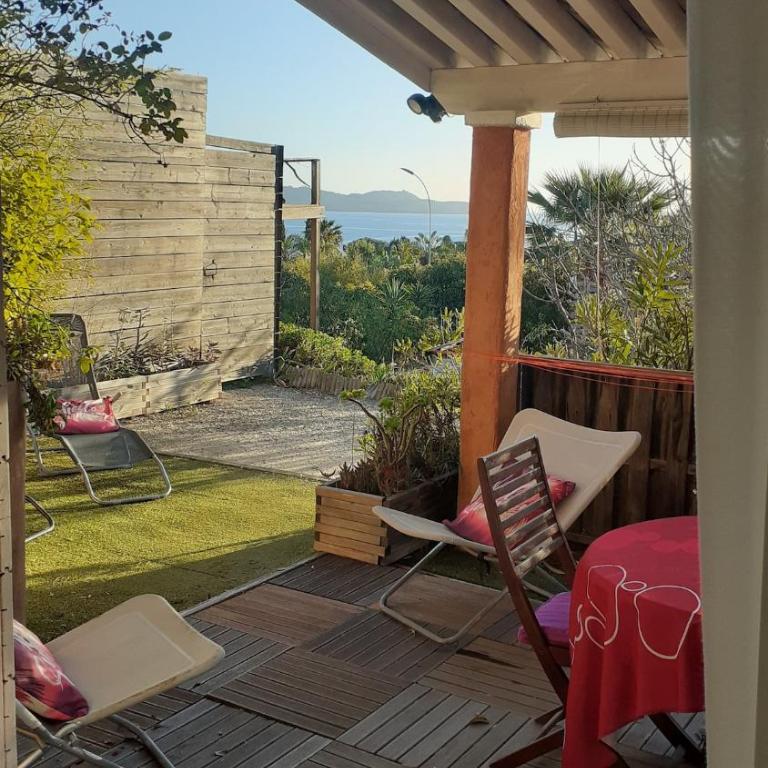 Bas de Villa, vue mer - Appartement 2 Chambres - 43