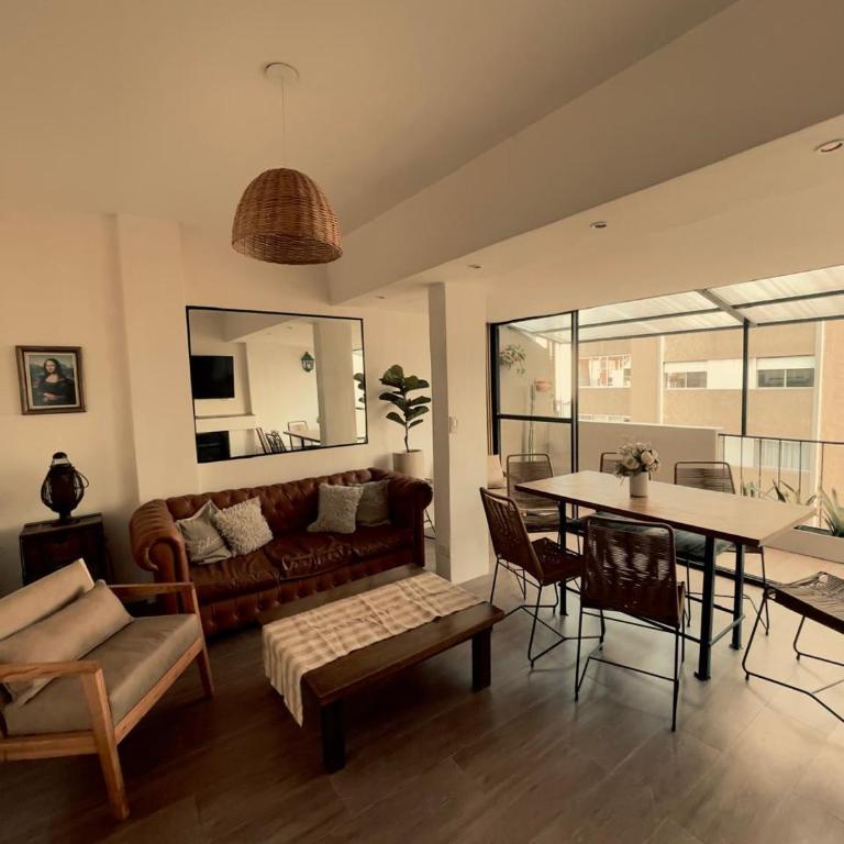  - Room #1714536601 - 1