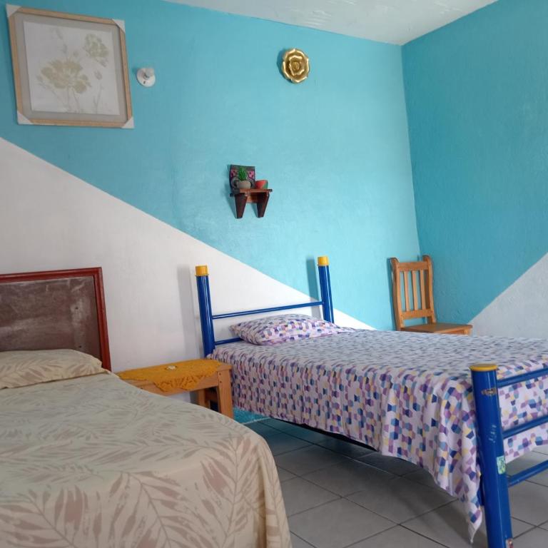 - Room #1714543702 - 6