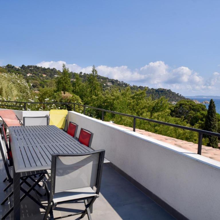 Maison vue mer Cavalière plage à 5 min à pied - Villa - 25
