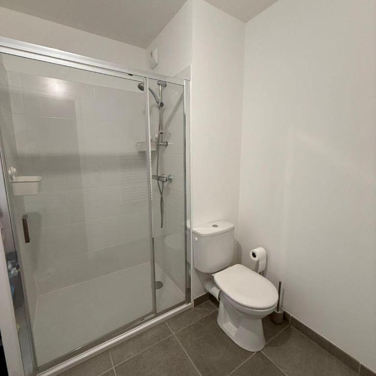 - Room #1714552401 - 3
