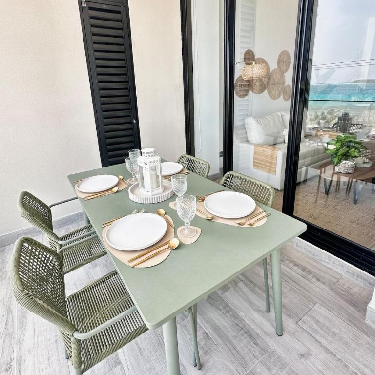 Lujoso apartamento con balcón y vista al mar - One-Bedroom Apartment with Sea View and Balcony - 7