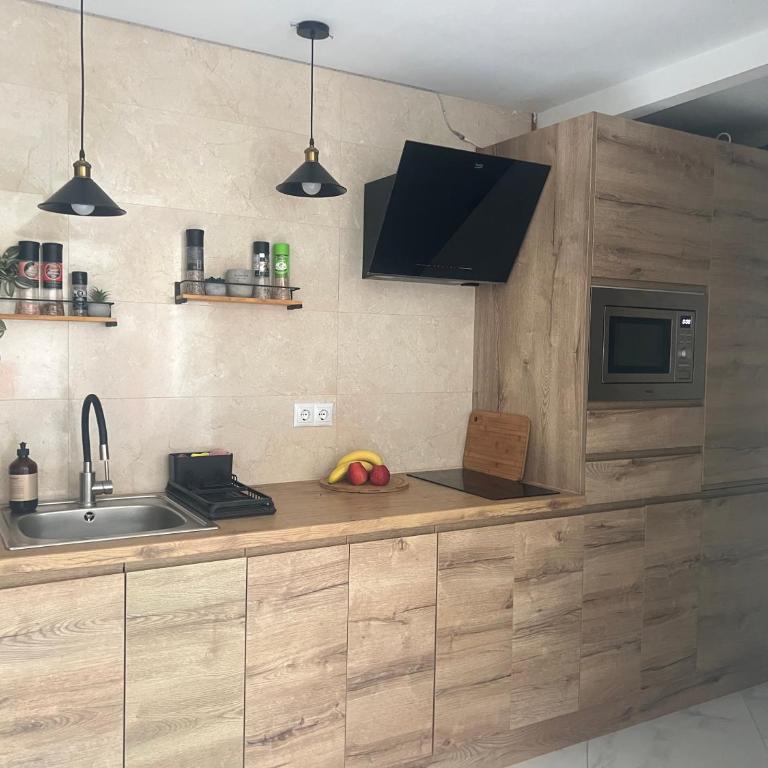 BENILOVE2 -appartement traversant et lumineux à LEVANTE Parking gratuit - One-Bedroom Apartment with Terrace - 44