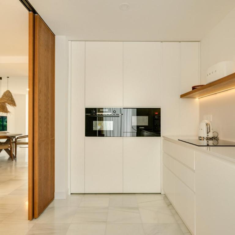 Las Adelfas - 3 Bed Beachside Apartment - Apartamento con vistas a la piscina - 13