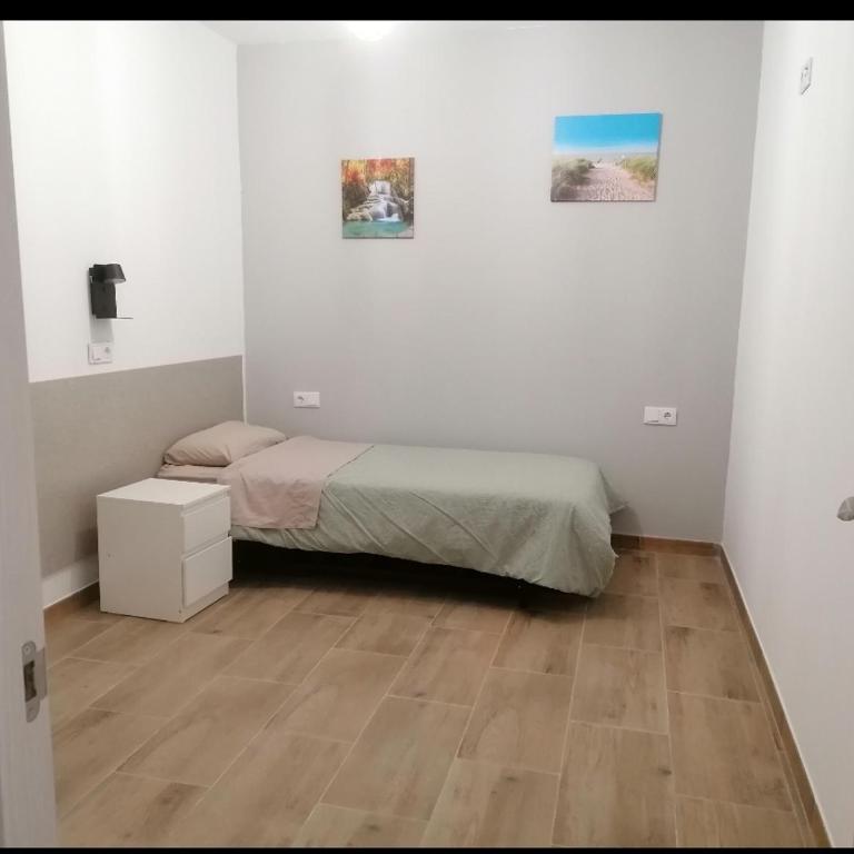 Habitaciones Márques-Only women, femmes - Habitación Doble Económica - 3