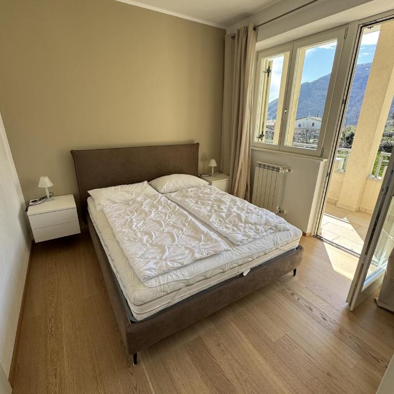 Residence La Villa Tesoro - Appartamento Deluxe con 2 Camere da Letto e Vista Giardino - 9