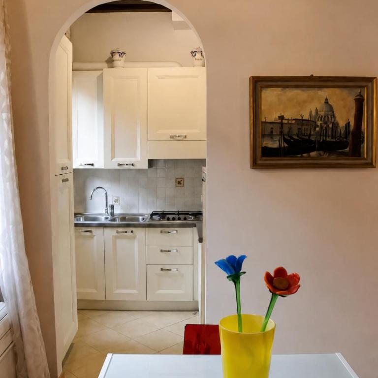  - Room #1714561401 - 7