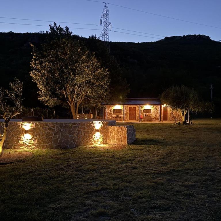 Vineyard Cottage with Mountain Views - Two-Bedroom House - 9