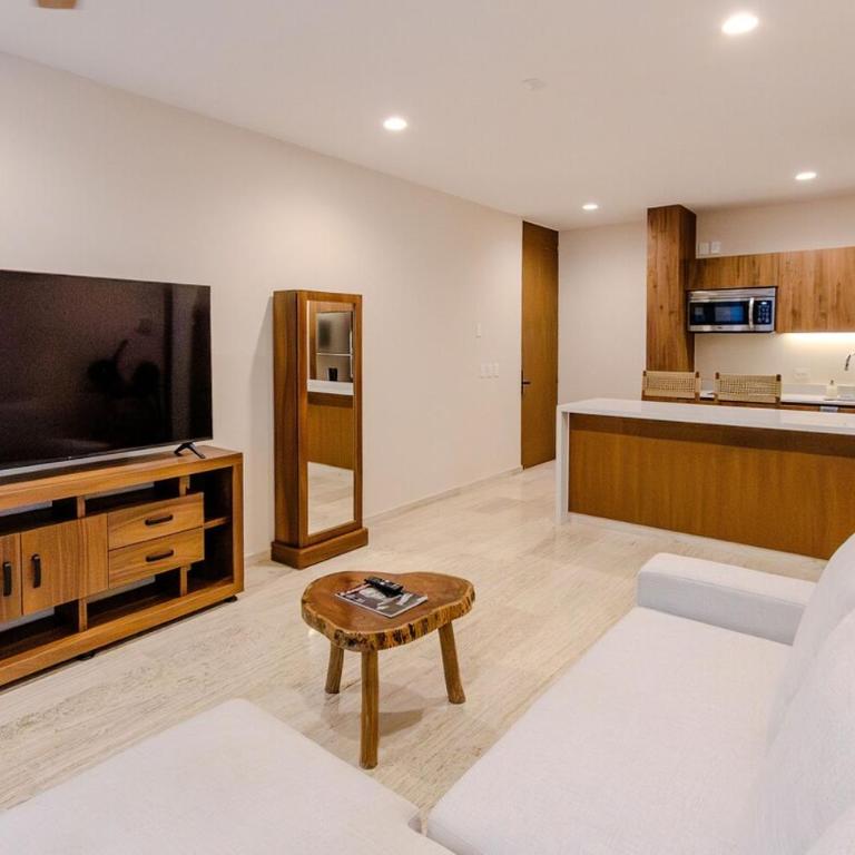  - Room #1714566901 - 15