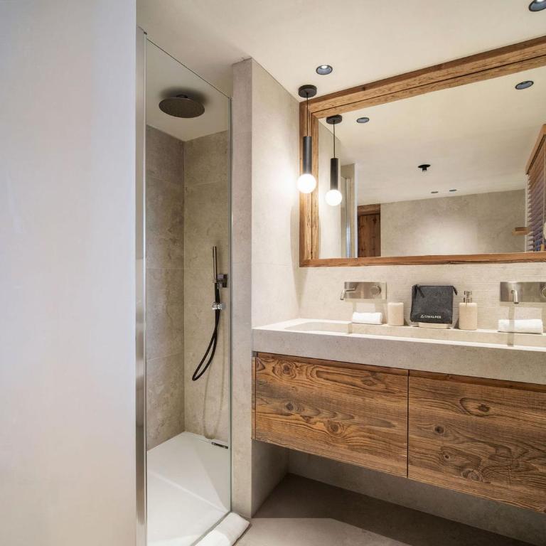 Chalet moderne à Courchevel avec sauna et jacuzzi - FR-1-562-89 - Chalet - 4