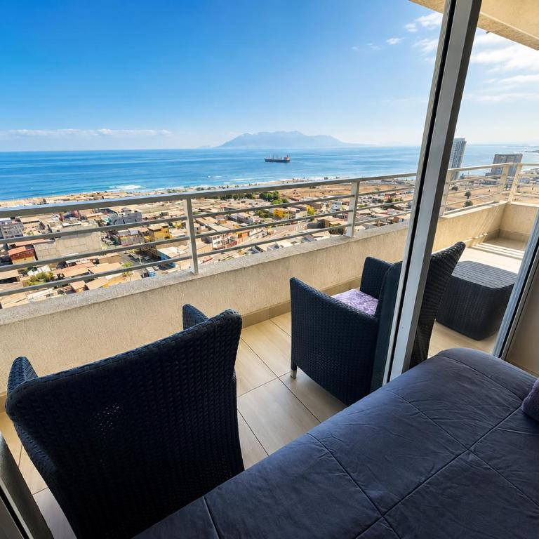 Depto Vista al Mar 2D 2B Parking Privado - Two-Bedroom Apartment with Balcony and Sea View - 3