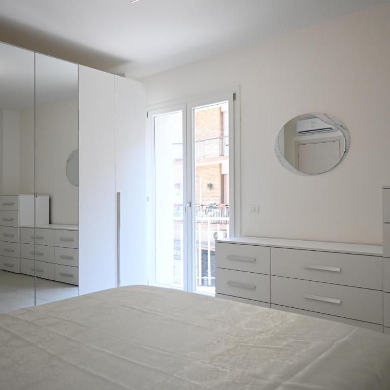  - Room #1714585701 - 12