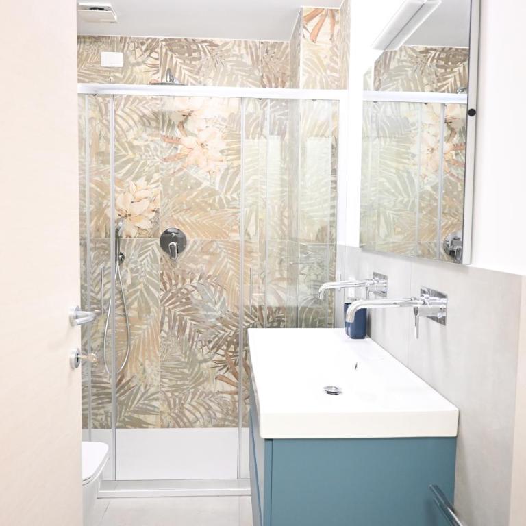  - Room #1714585701 - 15