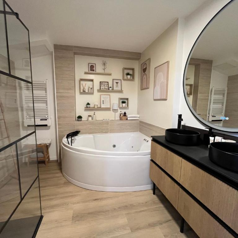 La Parenthèse Dunkerquoise - Appt luxe, balnéo, jardin et garages avec chargeur vh électrique - Apartment mit 2 Schlafzimmern - 29