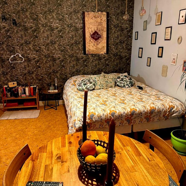  - Room #1714593401 - 3