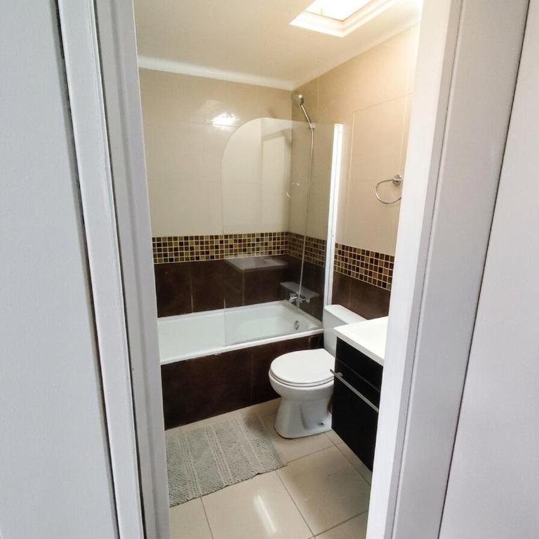  - Room #1714594501 - 12