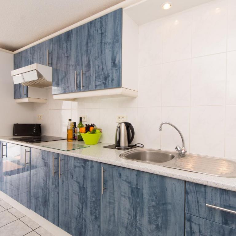 Lovely 4 Bedroom Holiday Villa - Villa con piscina privada - 3