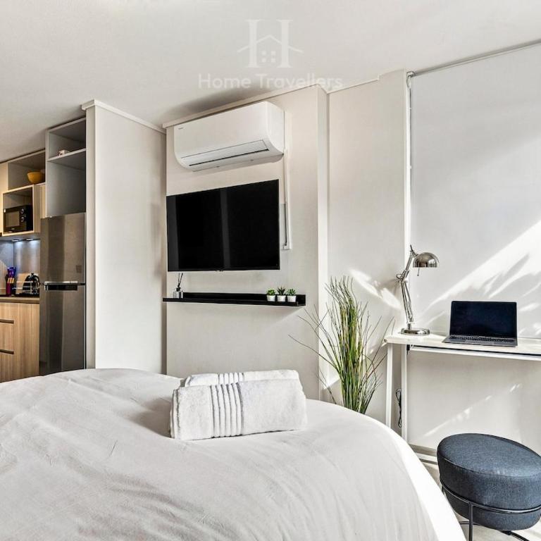  - Room #1714621401 - 13