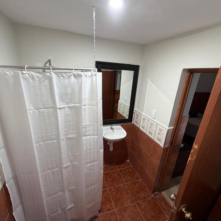 Hospedaje San Camilo - Habitación Doble - 4
