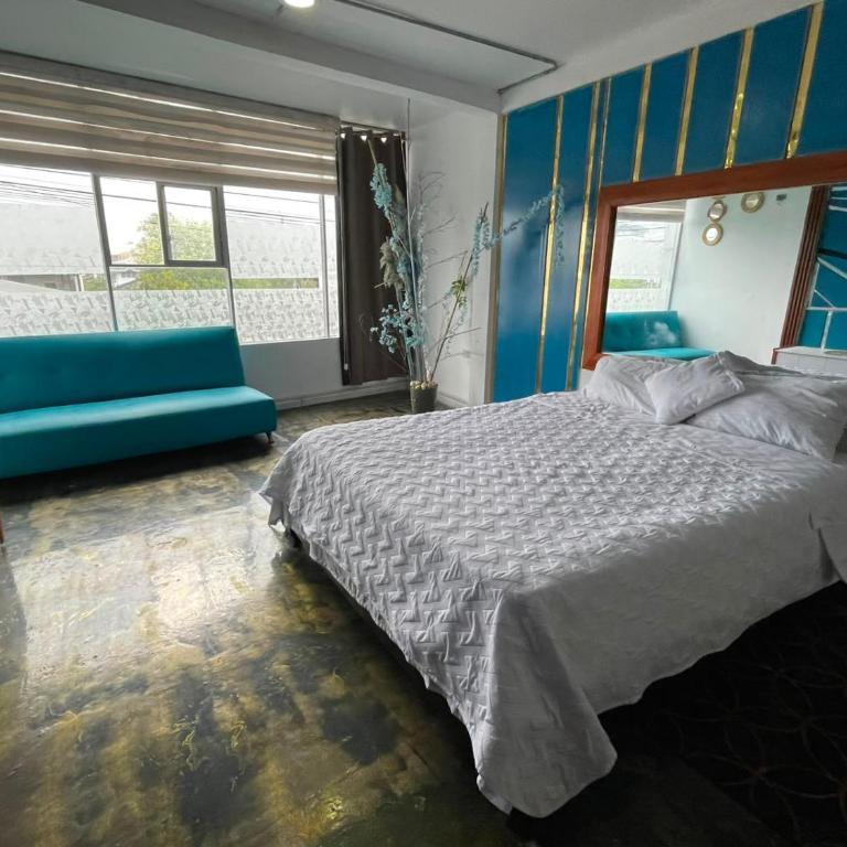 Hotel Victoria's Plaza - Room #1714627001 - 1