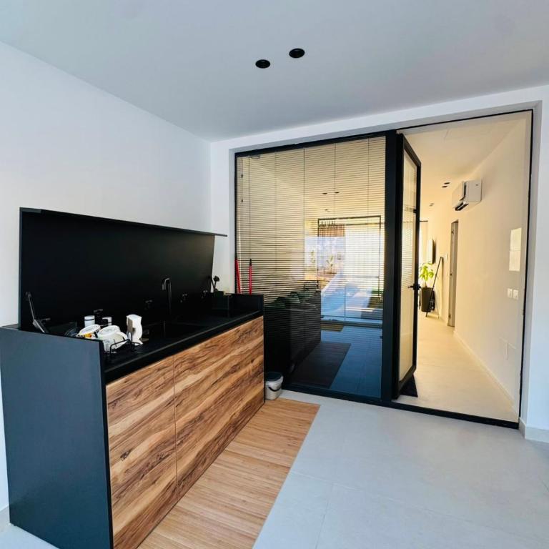  - Room #1714595701 - 7