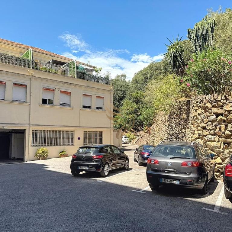 Studio l'Atelier – Parking & Beaches 15 min Walk - Appartement - 2