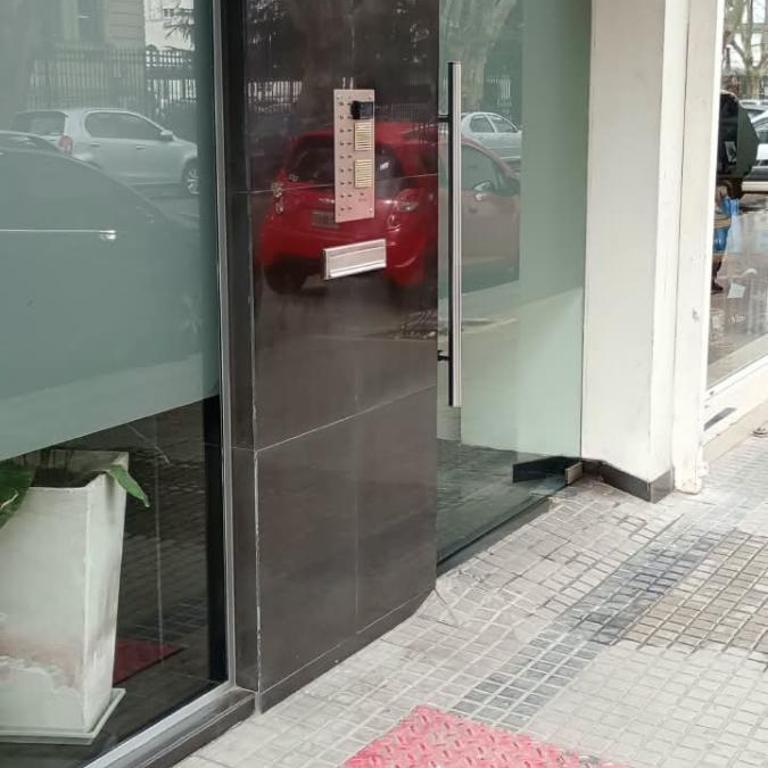 Espacioso y luminoso, Club Atenas, 100 m del Hospital Argentino - Apartamento Deluxe de 2 dormitorios con balcón - 23
