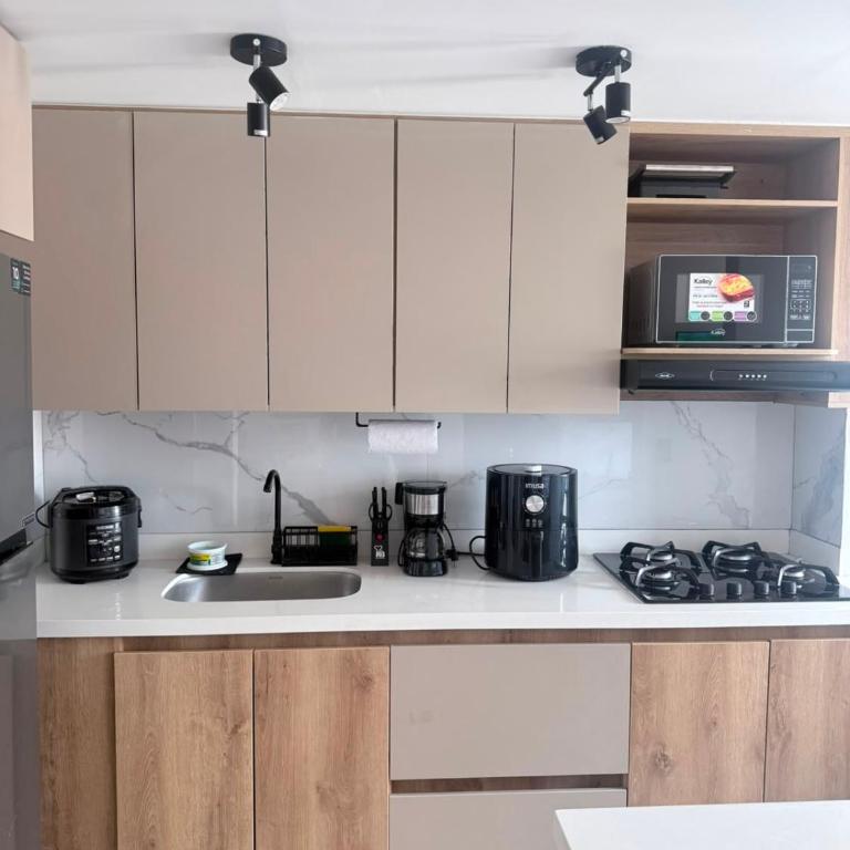 Apartamento moderno balcón, Wifi, Netflix-Rionegro - Apartamento Superior de 2 dormitorios - 2