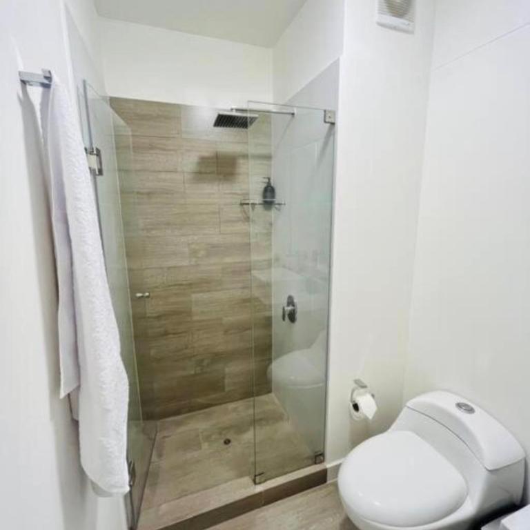  - Room #1714655501 - 9