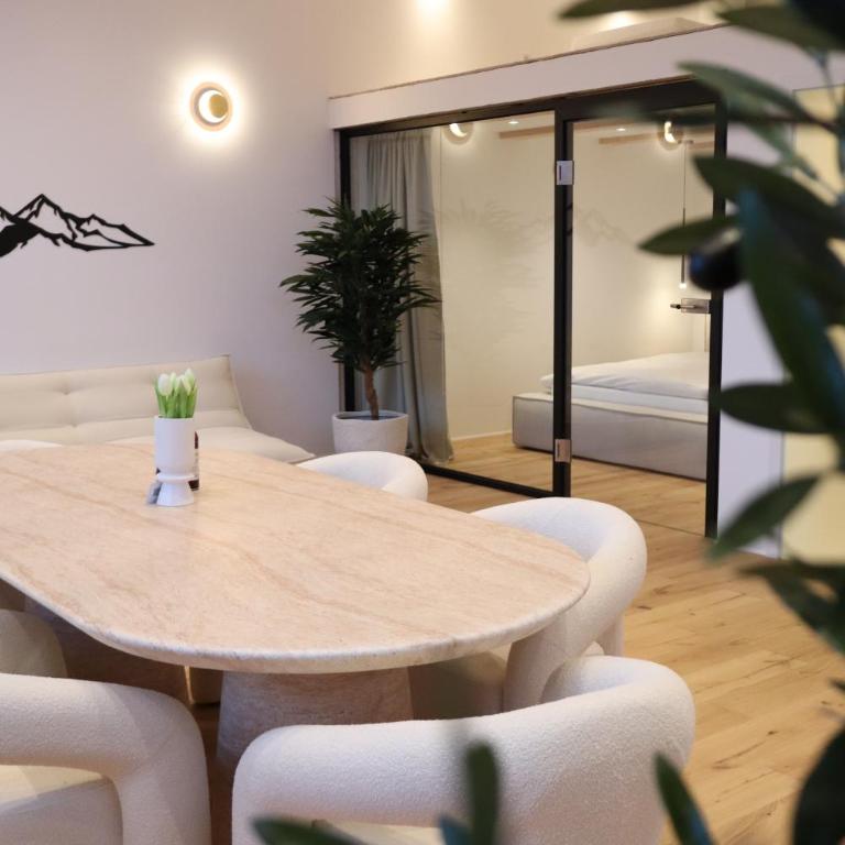 Allgäu Living l Alpin Loft - Immenstadt im Allgäu - Neu renoviert - innenliegender Balkon - bis 6 Personen - Parkplatz - Apartment mit 2 Schlafzimmern - 20