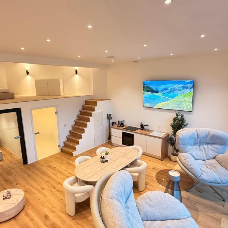 Allgäu Living l Alpin Loft - Immenstadt im Allgäu - Neu renoviert - innenliegender Balkon - bis 6 Personen - Parkplatz - Apartment mit 2 Schlafzimmern - 17