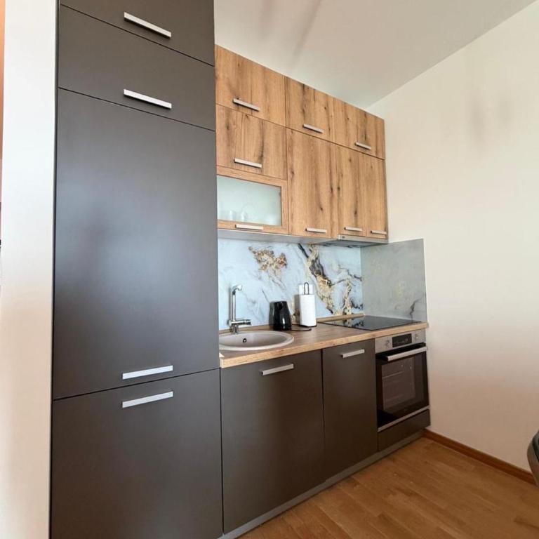  - Room #1714667801 - 1
