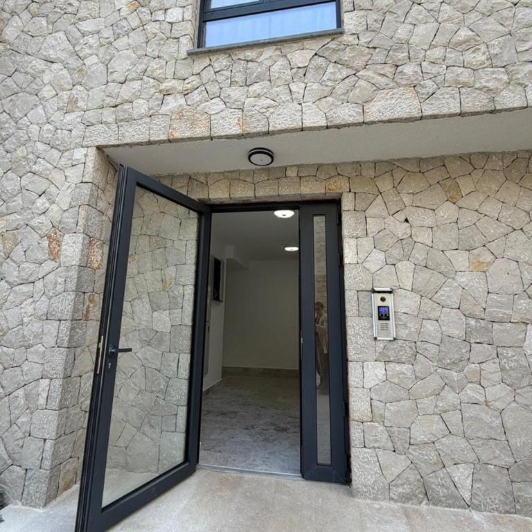  - Room #1714667801 - 7