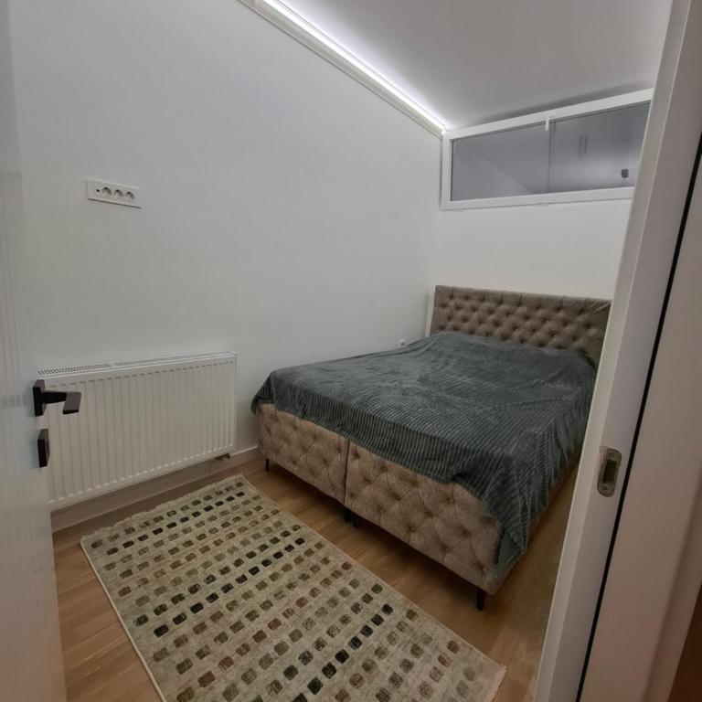  - Room #1714670301 - 6