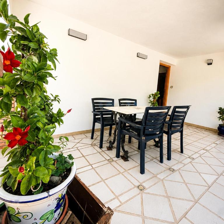 Dad s Dream Legacy Villa 15 Min Walk to La Carihuela Beach - Haus mit 2 Schlafzimmern - 1