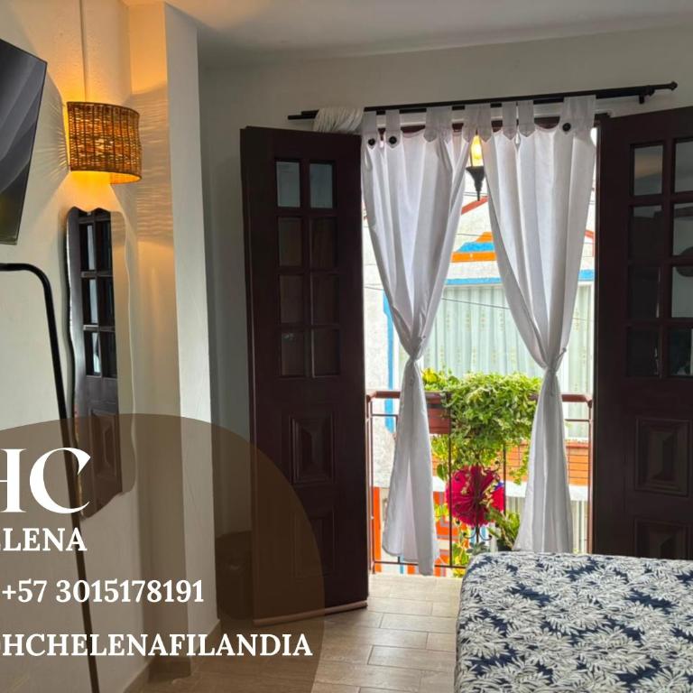 HC Helena - Habitación Triple con balcón - 9