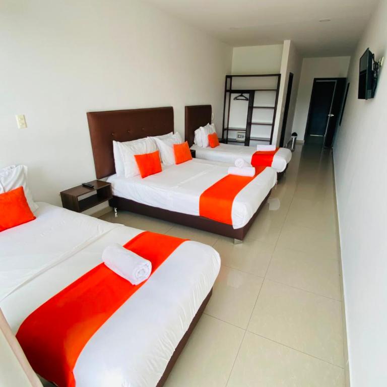 Hotel Palmeras De Luz - Quadruple Room - 5