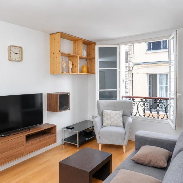 Magnificent Apartment in the Best Central Location of Paris 1 Minute Walk to Train Station - Appartement 1 Chambre - 2