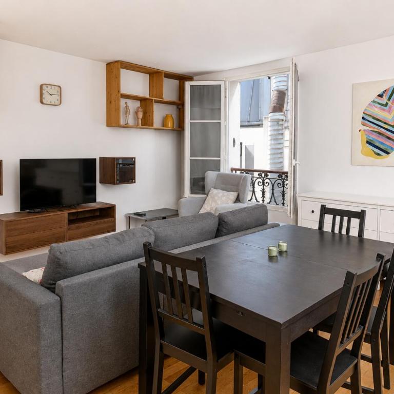 Magnificent Apartment in the Best Central Location of Paris 1 Minute Walk to Train Station - Appartement 1 Chambre - 1