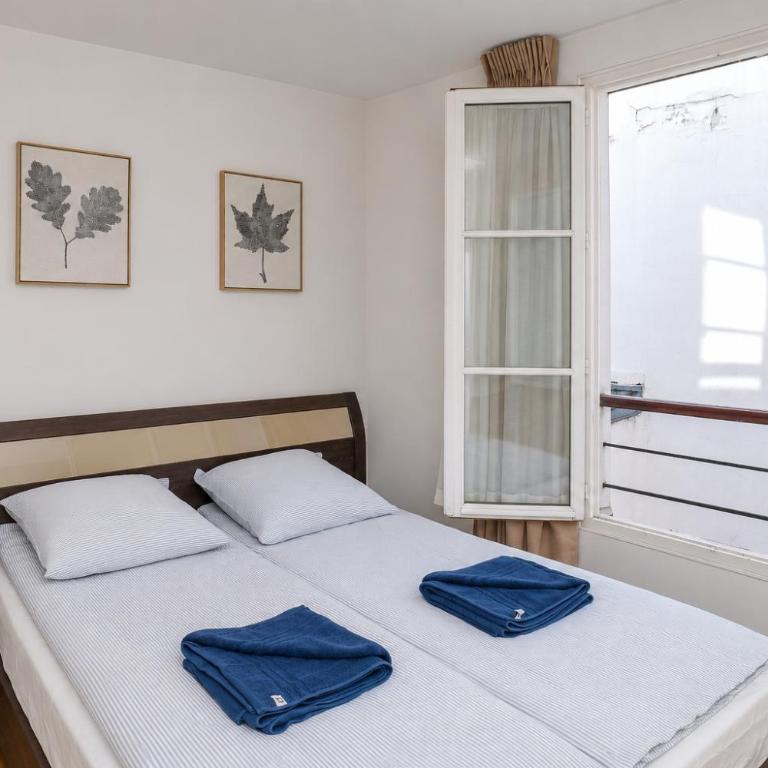 Magnificent Apartment in the Best Central Location of Paris 1 Minute Walk to Train Station - Appartement 1 Chambre - 15